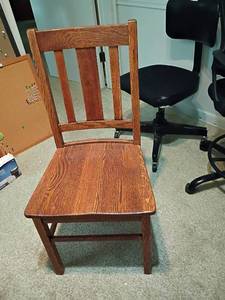 lot 1345 image: Wooden Chair