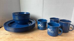 lot 1400 image: Enamelware Dinnerware Set Blue Speckled Plates Bowls Mugs