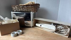 lot 1416 image: Hamilton Beach Electric Knife with Cord and more