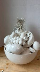 lot 1419 image: White Ceramic Decorative Fruit Arrangement Bowl with Pineapple some pieces need glued back on