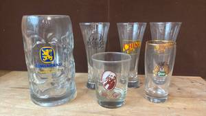 lot 1425 image: Lot of 6 Beer Glasses Lowenbrau, Boulder Beer, China Beer, Rudge Riggs, Gusser