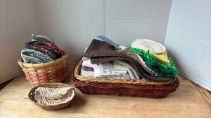 lot 1436 image: Lot of Woven Baskets with Assorted Hand Towels and Wash Clothes