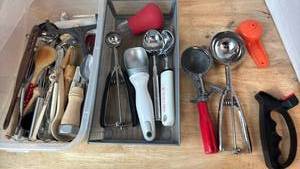 lot 1448 image: Kitchen Utensil Tools Measuring Spoons Whisks Ladles and more
