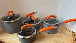 lot 1464 image: Rachel Ray Pots with Lids