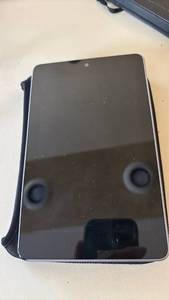 lot 1472 image: ASUS Nexus 7 Tablet with Case