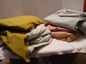 lot 1504 image: Sheets, Full