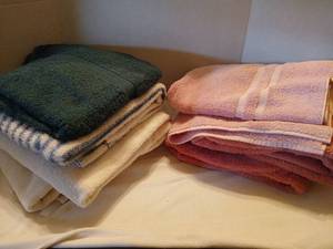 lot 1516 image: Towels
