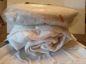 lot 1538 image: Full mattress covers