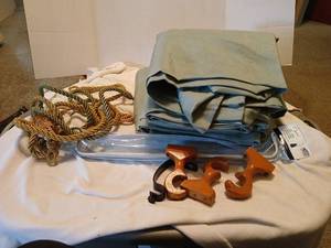 lot 1539 image: 4 curtain panels with ties backs