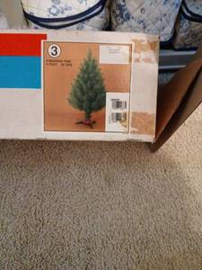 lot 1545 image: Christmas  Tree