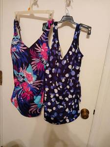 lot 1548 image: Womens swimsuit, both same size