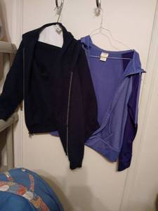 lot 1550 image: Womens clothes