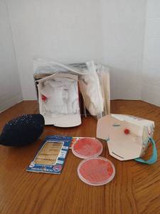 lot 1631 image: Sewing Lot Simplicity Pattern Needles Pin Cushion Fabric Pieces
