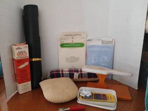 lot 1672 image: Sewing lot with miscellaneous