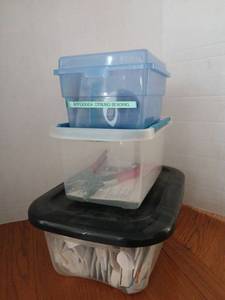 lot 1679 image: Craft Supply Lot Storage Containers Beading Appliques Snaps and zippers