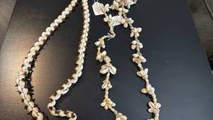 lot 1813 image: Shell necklaces