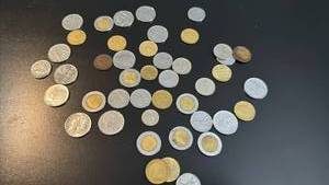 lot 1820 image: Mixed Foreign Coins Lot