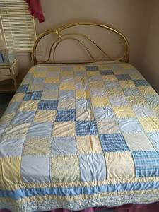 lot 2004 image: Queen Sized Quilt.  Reversible