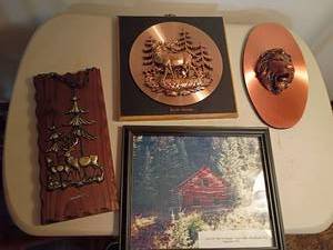 lot 3011 image: Wall Decor.   Located in basement