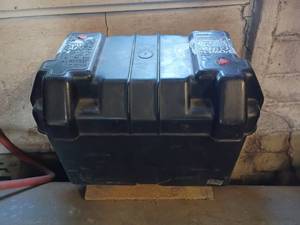 lot 4116 image: 27in Battery Box