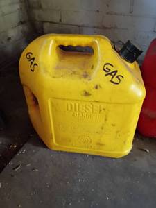lot 4402 image: 5 Gallon Diesel Gas Can