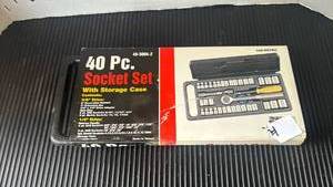 lot 4705 image: 40 PC Socket Set with Storage Case 45-5004-2