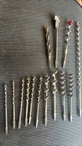 lot 4735 image: Auger Drill Bits Mixed Sizes Spiral Fluted