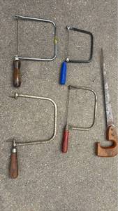 lot 4810 image: Lot of 5 Hand Saws with Handles