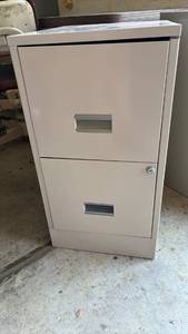 lot 4819 image: White 2-Drawer Vertical File Cabinet28x15x18