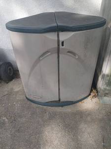 lot 5026 image: Utility Storage Cabinet with Dark Gray Lid and Handles 32 x 32 x 21 in