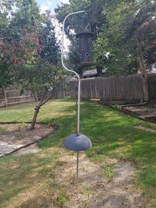 lot 5035 image: Squirrel Baffle Bird Feeder Pole Mount with Hanging bird feeder&nbsp