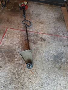 lot 5050 image: Homelite 30 cc weed eater