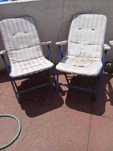 lot 5068 image: Pair of Folding Outdoor Chairs Blue Frame Striped Cushion