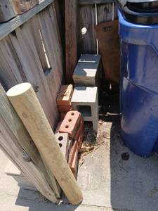 lot 5075 image: Lot of Clay Brick Pavers and Concrete Blocks Mixed Qty