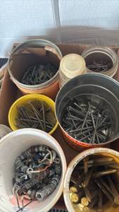 lot 4211 image: Nails and Bolts