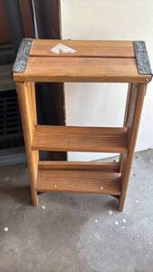 lot 4244 image: Wooden Step Ladder with Metal Bands 3-Step