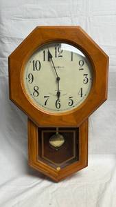 lot 5 image: Howard Miller Dual Chime 75th Anniversary Edition Wall Clock