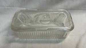 lot 89 image: Rectangular Glass Baking Dish w Lid��