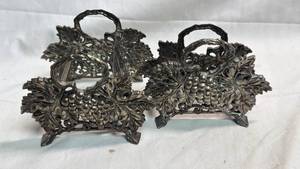 lot 98 image: GODINGER Silver Plate Grape Leaf Knife Rest & Napkin Holder