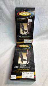 lot 99 image: Maxar Graduated Compression Support Mens Socks 1110 Size M 2-Pack