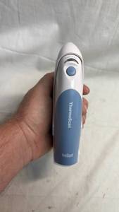 lot 136 image: Braun ThermoScan IRT 4520 Ear Thermometer