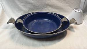 lot 159 image: 2 Oval-Shapes Baking Dishes