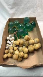 lot 180 image: Decorative Grape Clusters Lot