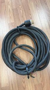 lot 215 image: Heavy Duty Power Cord 600V 84 SOOW