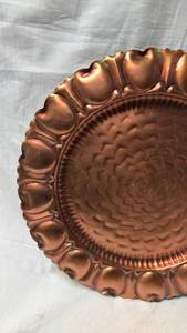 lot 218 image: Decorative Round Wall Art with Scalloped Shell Border and Central Rose Pattern