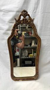 lot 219 image: Ornate Wall Mirror with Decorative Carved Frame