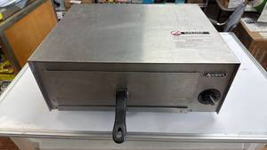 lot 251 image: Adcraft Countertop Electric Convection Oven