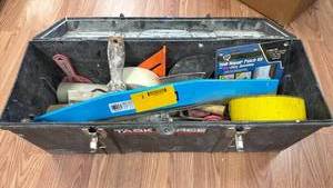 lot 252 image: Tool Storage Box with Hand Tools Lot
