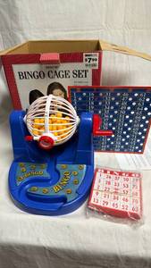 lot 30 image: Deluxe Bingo Cage Set with 70 Different Bingo Cards and Markers