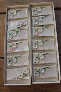 lot 1894 image: 12-Vintage Ceramic Place Cards